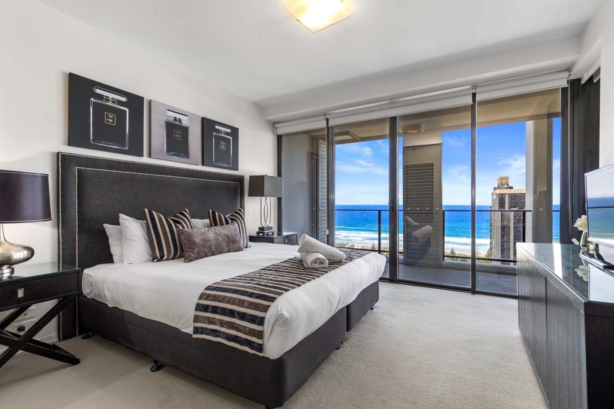 Ultra Broadbeach Resort