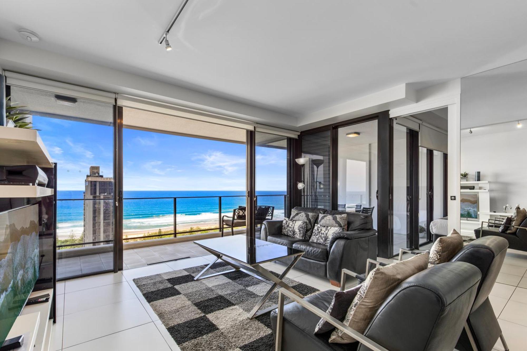 Ultra Broadbeach 4* Gold Coast